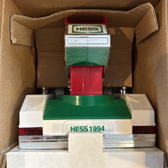 NEW (VTG) 1994 30th Anniversary HESS Trucks Rescue Truck - Picture 5 of 5
